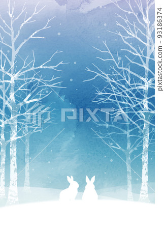白雪皚皚的白樺林和兩隻兔子的插圖 93186374