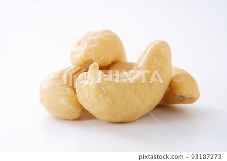Cashew Nuts 93187273