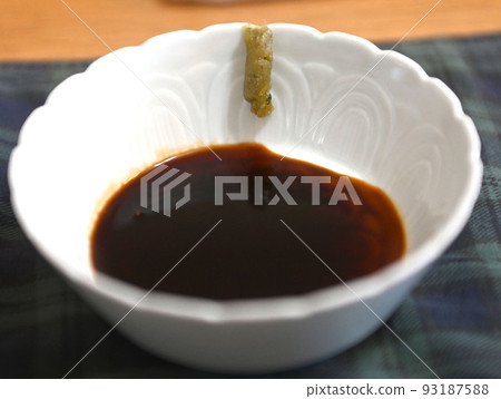 Salty soy sauce Salty soy sauce 93187588