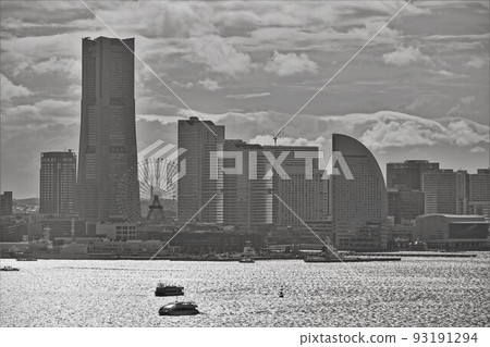 橫濱港未來的大海和城市景觀 橫濱港未來的大海和城市景觀 93191294