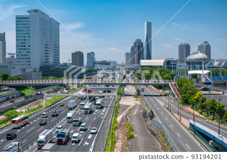 "Tokyo Metropolitan Government" highway bay line · traffic image 93194201