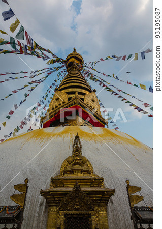 Swayambhunath 寺塔,又稱尼泊爾加德滿都猴廟 Swayambhunath 寺塔,又稱尼泊爾加德滿都猴廟 93195087