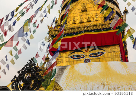 Swayambhunath 寺塔,又稱尼泊爾加德滿都猴廟 Swayambhunath 寺塔,又稱尼泊爾加德滿都猴廟 93195118