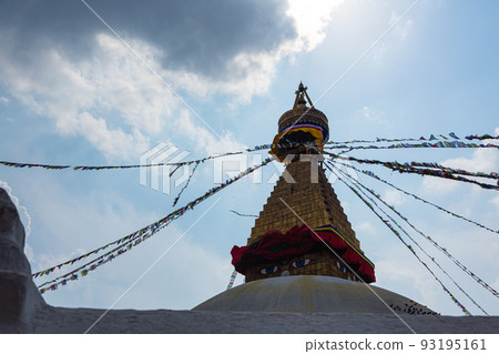 Boudhanath，尼泊爾最大的佛塔，位於尼泊爾加德滿都 93195161