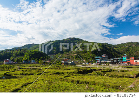 尼泊爾博卡拉郊區的景觀 93195754