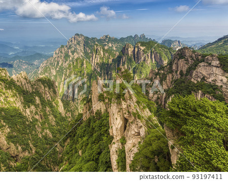 Huangshan (Yellow Mountains), China Huangshan (Yellow Mountains), China 93197411