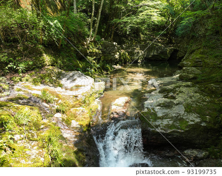 Scenery of Senba Valley, Tobe Town, Ehime Prefecture Scenery of Senba Valley, Tobe Town, Ehime Prefecture 93199735