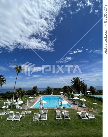 讓人想去旅行的度假酒店泳池 93200278