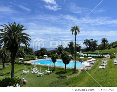 A resort hotel pool that makes you want to go on a trip A resort hotel pool that makes you want to go on a trip 93200298