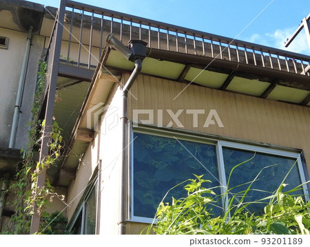 ivy covered room ivy covered room 93201189