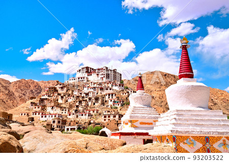 印度最北的未開發地區，拉達克的切姆雷修道院和寶塔 93203522