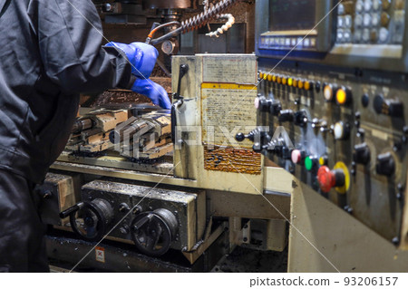 Town metal processing factory, work scene with machines 93206157