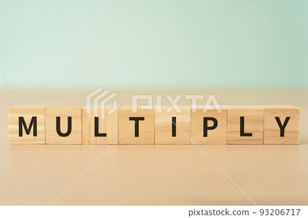 乘法的圖像 | 塊寫為“MULTIPLY” 乘法的圖像 | 塊寫為“MULTIPLY” 93206717