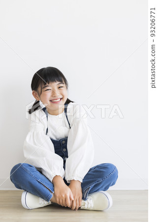 elementary school girl elementary school girl 93206771