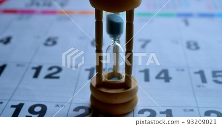 滴答滴答時間的沙漏時間的流動圖像 93209021