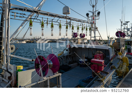 Oma tuna fishing boats and Oma Port 93212760