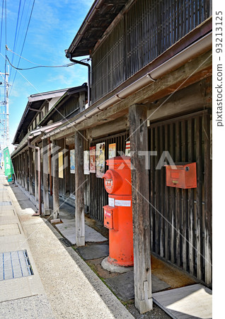 Ishiba Family Residence Round Post Box Hirosaki City, Aomori Prefecture 93213125