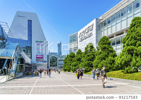 [Tokyo] Busta Shinjuku at the South Exit of Shinjuku Station 93217583