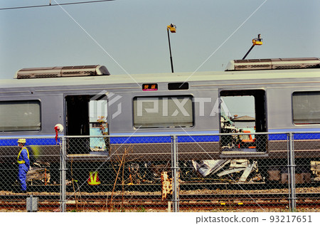 不能忘記的2005年福知山線脫軌事故 93217651