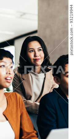 Business free material 93219944