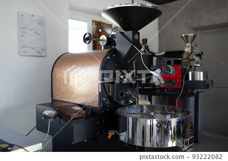 Coffee roaster machine at coffee roasting process. 93222082