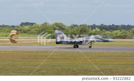 波蘭空軍 MiG-29 示範隊著陸 波蘭空軍 MiG-29 示範隊著陸 93222862