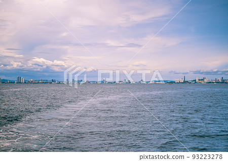 Beautiful of seascape and cityscape at Pattaya, Chonburi, Thailand. 93223278