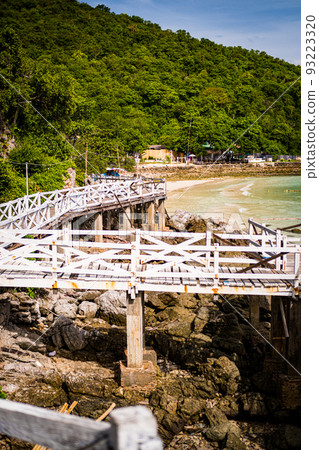 Sangwan Beach at Larn island (Koh Larn). Beautiful of sea at Chonburi, Thailand. 93223320
