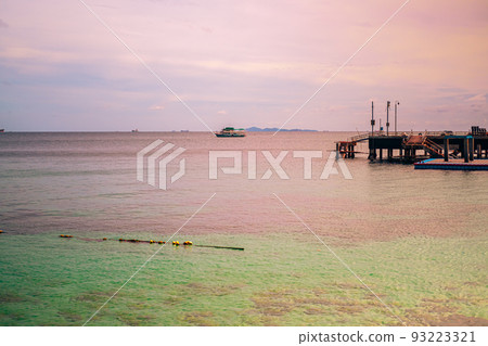 Sangwan Beach at Larn island (Koh Larn). Beautiful of sea at Chonburi, Thailand. 93223321