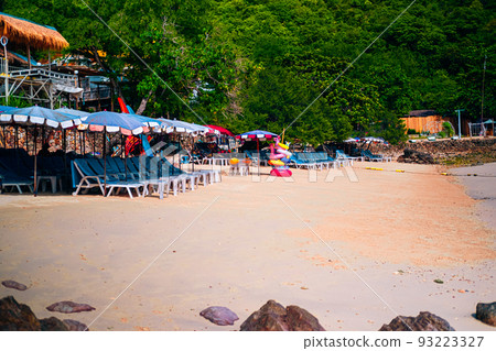 Sangwan Beach at Larn island (Koh Larn). Beautiful of sea at Chonburi, Thailand. Sangwan Beach at Larn island (Koh Larn). Beautiful of sea at Chonburi, Thailand. 93223327