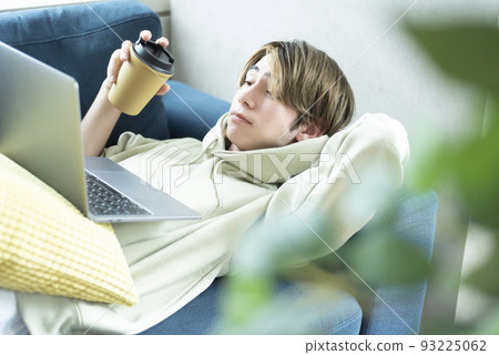 電腦和半人 93225062