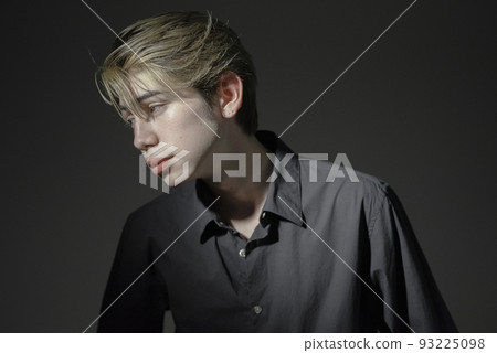 半金發男人 半金發男人 93225098