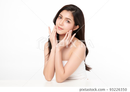 Beautiful young asian woman with clean fresh skin on white background, Face care, Facial treatment, Cosmetology, beauty and spa, Asian women portrait. Beautiful young asian woman with clean fresh skin on white background, Face care, Facial treatment, Cosmetology, beauty and spa, Asian women portrait. 93226350