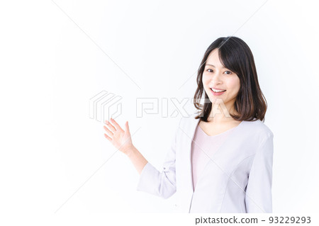 A woman who guides with a smile A woman who guides with a smile 93229293