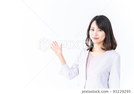 A woman who guides with a smile 93229295