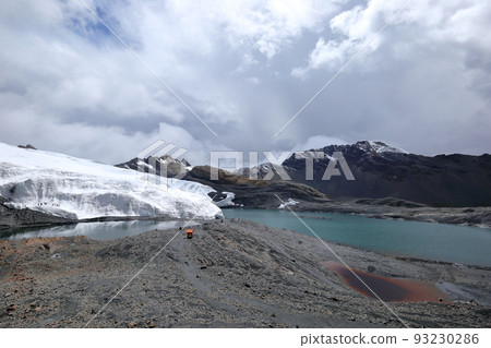 Trekking in South America Peru, Nevado Pastoruri, Huaraz Trekking in South America Peru, Nevado Pastoruri, Huaraz 93230286