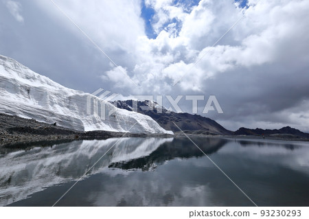 Trekking in South America Peru, Nevado Pastoruri, Huaraz Trekking in South America Peru, Nevado Pastoruri, Huaraz 93230293