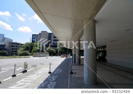 Exposed concrete building (Kanagawa Prefectural Youth Center) 93232489