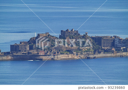 Nagasaki Prefecture / Gunkanjima (Hashima) Distant view from Gongenyama Observation Park, near the center of the island (photographed with a super-telephoto lens) 93239860