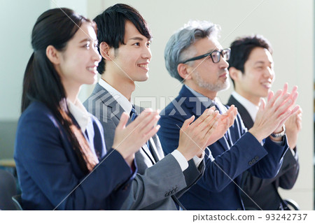 Business person applauding 93242737