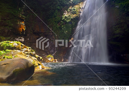 笹野瀑布全景 笹野瀑布全景 93244209