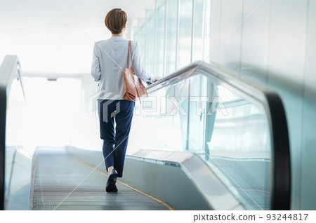 Business woman 93244817