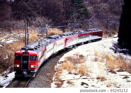 2000 Six 455 series local trains running on the Ban'etsu West Line 93245212