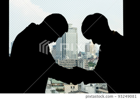 Businessman (silhouette, handshake, city 93249081