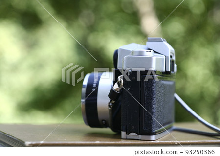 photo photo 93250366