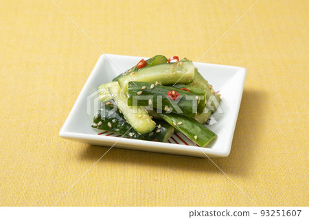 刺穿辣黃瓜 93251607