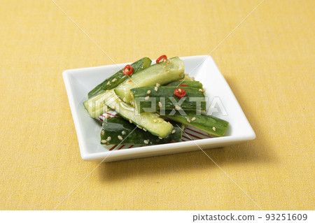 刺穿辣黃瓜 93251609