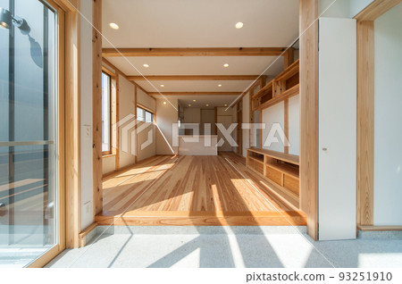 新建房屋、房間、土地板、實木地板 新建房屋、房間、土地板、實木地板 93251910