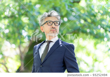 中年男性 93252494