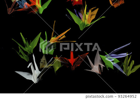 Play with paper cranes Play with paper cranes 93264952